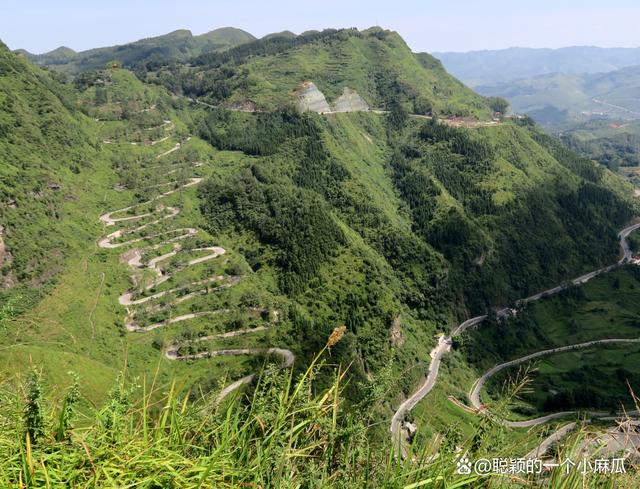 我国十大网红公路：独库公路上榜，第一几乎囊括所有地形  第10张