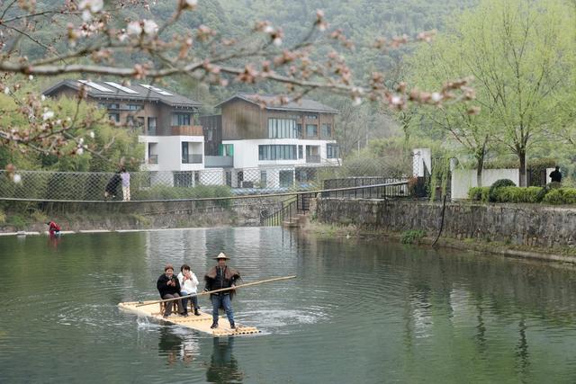 2024澳门资料正版大全_溪源山庄，理想的度假胜地！  第1张