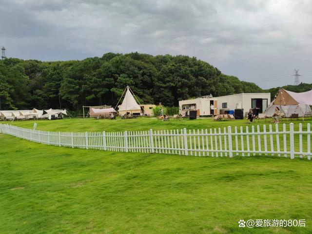 新奥资料免费精准_长沙市区的避暑胜地，曾是一个高尔夫球场，拥有宽阔的草地很舒服  第2张