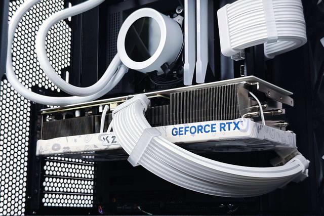 二四六王中王香港资料_深度评测丨 RTX 4070 SUPER应该是5000元以内最香游戏显卡吧？