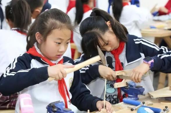 澳门正版资料大全资料,官方发布新通知：中小学或迎来大改革，9月1日起全面实施  第4张