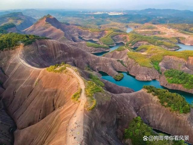 新澳2024大全正版免费资料_最佳旅游攻略：六个此生必去的打卡胜地！