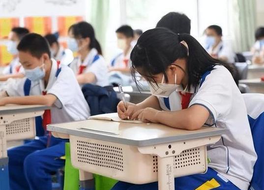 新奥门管家婆免费大全_中小学迎来“调整”，今年7月新调整或将实施，家长们都非常支持