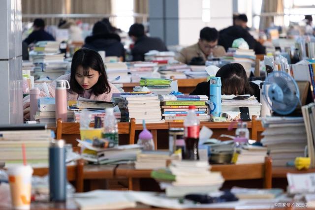 香港最新正版四不像,大学毕业，“考研”和“考公”应该怎么选？过来人给出建议