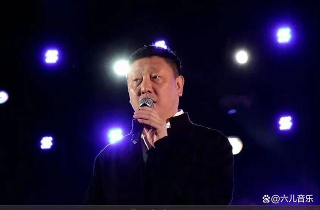 2024澳门跑狗图最新版今天,精选韩磊17首经典歌曲，熟悉的旋律高亢激昂，富有感染力