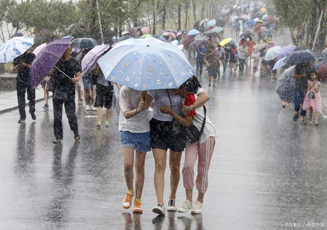 香港最准最快资料免费_家长迎来坏消息，广东一地紧急发布通知，全市中小学幼儿园停课  第3张