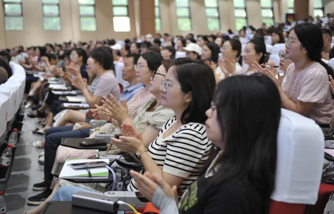 新奥门资料大全免费新鼬_明早9:30播出！第二期“川派教育名家”大讲堂来了  第2张