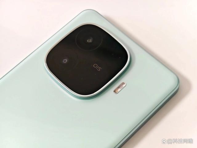 2024年新澳门正版资料_首销1分钟打破销量纪录，6000mAh+骁龙8sGen3，如今才卖1665元