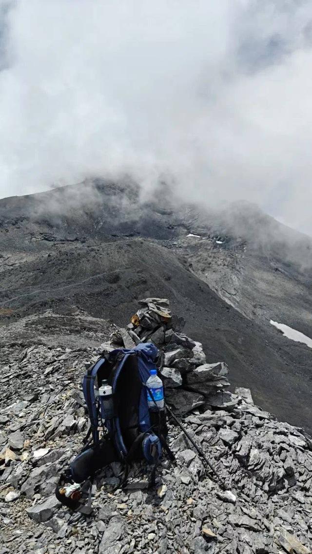 澳门王中王开奖结果一下子_重庆驴友徒步玉龙雪山不幸遇难 景区：未规划的“网红”路线一定不要涉足