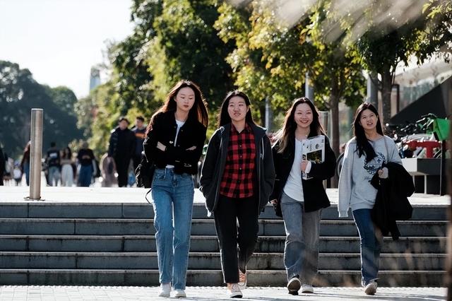 今期澳门三肖三码开一码,澳洲留学新政恐致“高风险”学生涌入！中国留学生躺枪  第2张