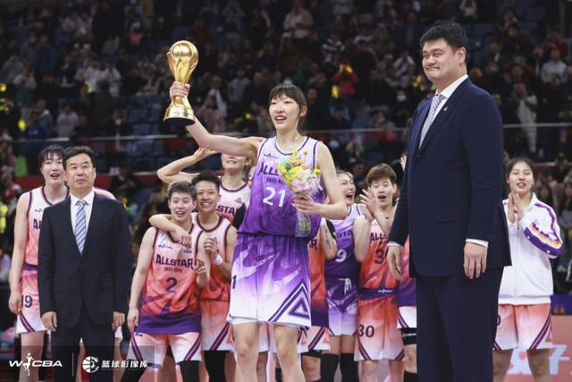 新澳精准资料大全,本赛季WCBA全明星赛落幕 韩旭上演扣篮并斩获MVP