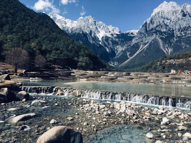 一白小姐一一肖必中特,本地报旅游团旅游云南，云南游玩五天4晚景点攻略推荐  第4张