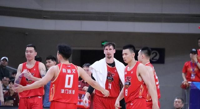 新澳门今晚开什么特马,失冠即解雇？NBL豪门无情，CBA名帅执教受冲击！  第4张