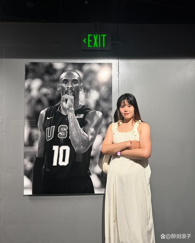 4949澳门开奖结果_奥运结束一个月，女篮队员都在干什么？李月汝WNBA，队友游山玩水