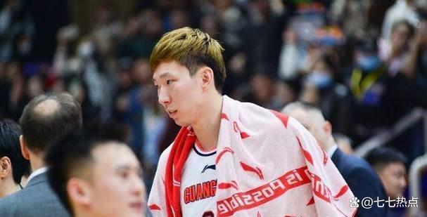 新澳门2024年资料大全管家婆,赛季报销！5年2.08亿顶薪！NBA历史首人，终究还是湖人扛下了所有