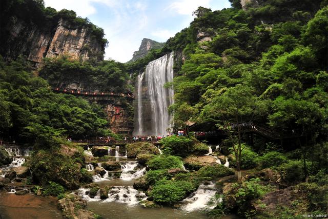 香港最准资料免费公开_湖北旅游：精选十大必游景点，定格你的旅行记忆，分享美好瞬间