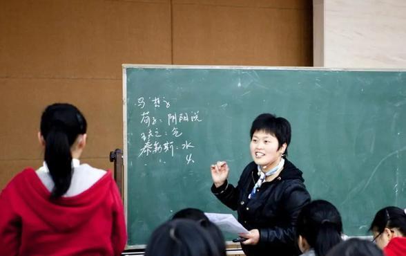 今晚奥门开奖号码结果,中小学学制可能调整为“543”，官方通知引发家长高度关注和讨论