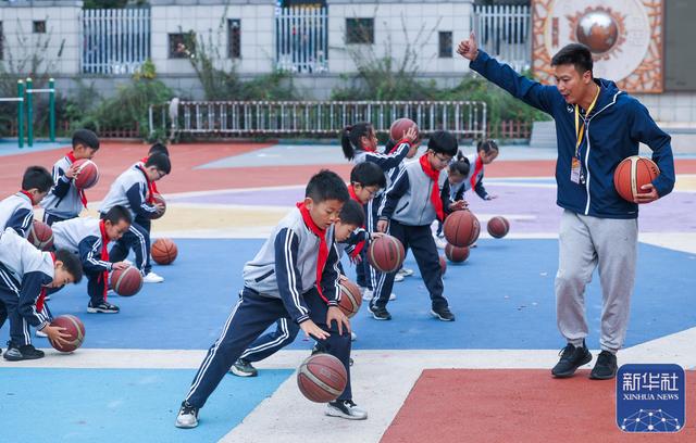 管家一肖一码资料大全_浙江湖州：多举措保障中小学“课间十分钟”  第5张