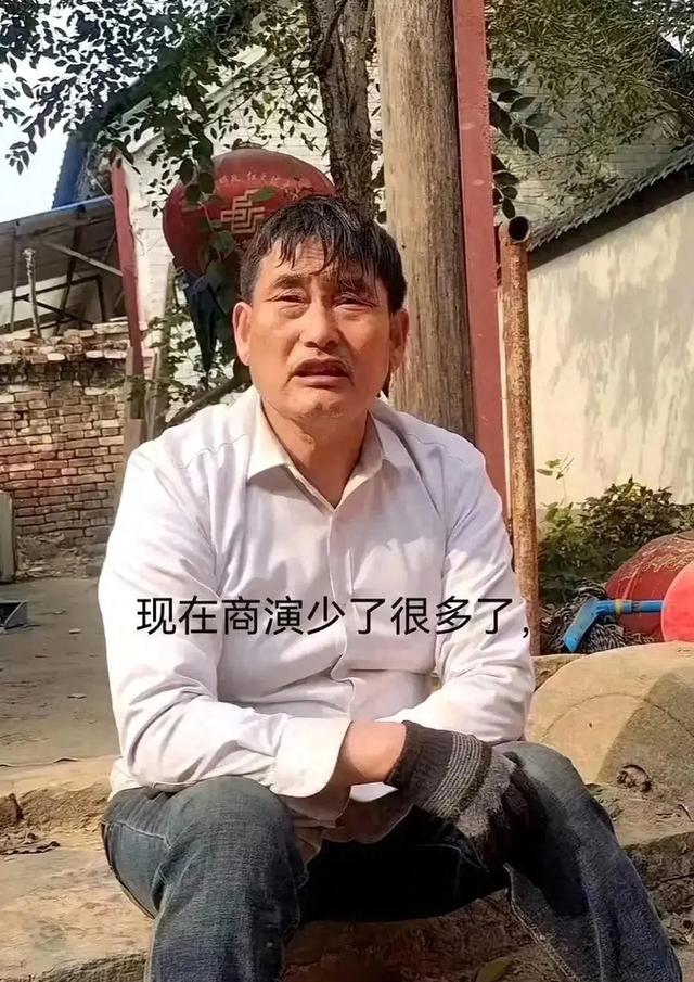 新港澳门免费资料长期公开,大衣哥朱之文：从网络红人到商演稀缺，十年河东再寻新出路