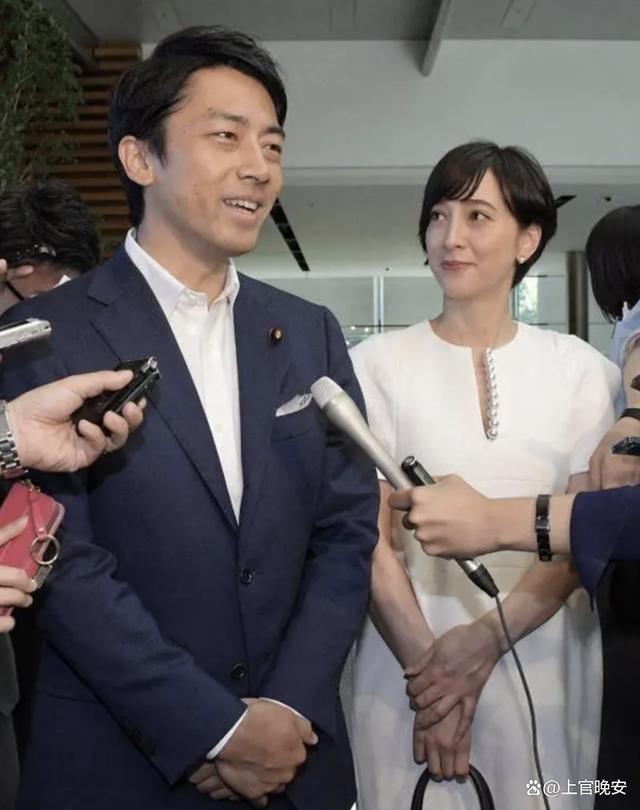 新澳好彩免费资料查询2024_日本最美混血主播：名人二代收割机，42岁挺着孕肚嫁前首相之子  第15张